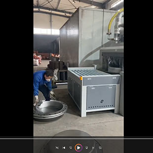 广西客户案例：不锈钢盆输送式自动喷砂机工作视频