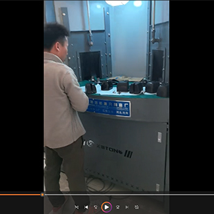 广州客户案例：卫浴塑胶品喷砂机工作视频
