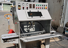 水喷砂设备工作原理是什么？