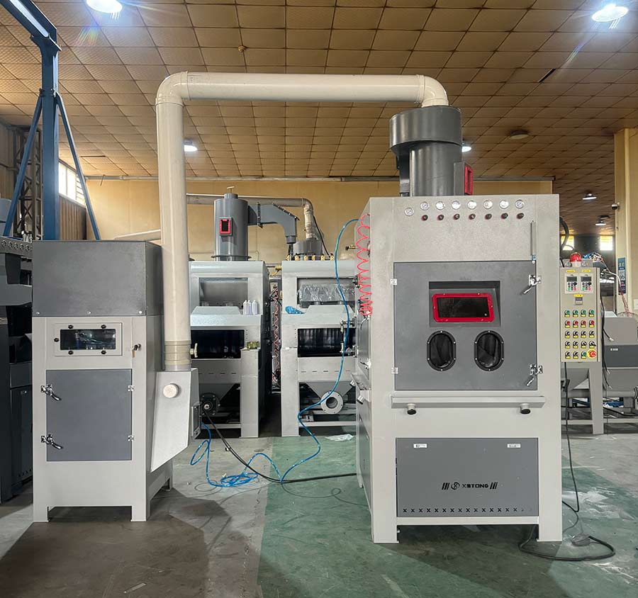 鑫百通转盘式自动喷砂机设备