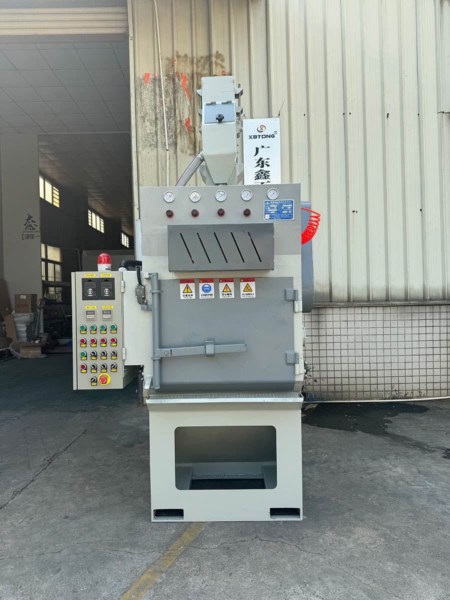 鑫百通XBTONG品牌履带式自动喷砂机